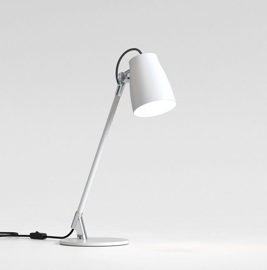 Atelier Bordlampe Fra Astro Lighting Hvid