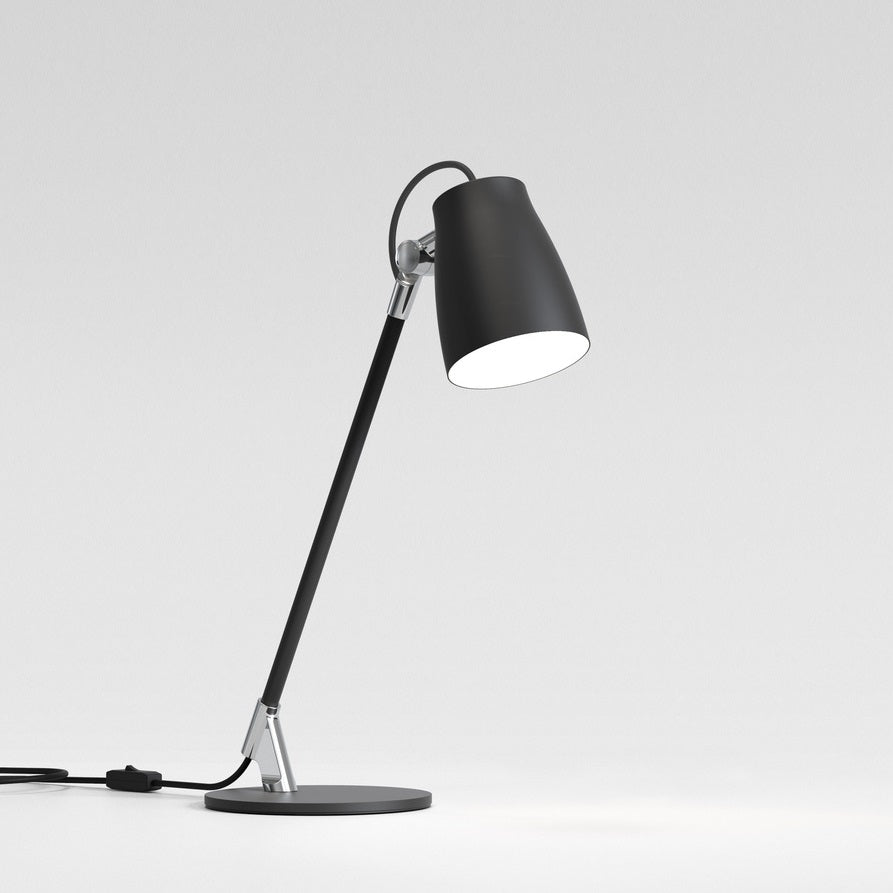 Atelier Bordlampe Fra Astro Lighting Sort